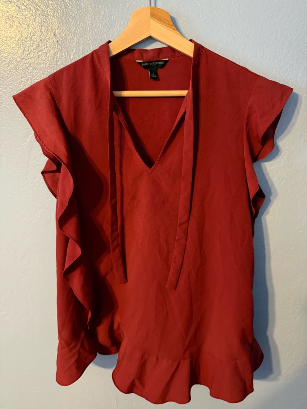 Banana Republic Women's Deep Red Ruffle Tie V-Neck Blouse